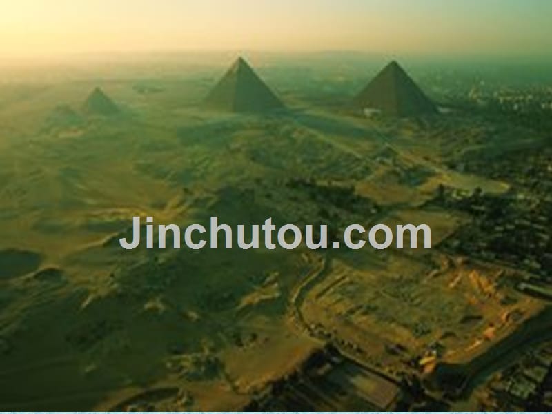 15 埃及的金字塔 第二课时_第1页