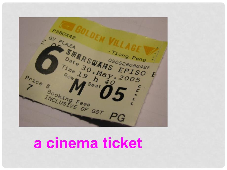 七年级英语上册 Module 8 Unit 2《His birthday present is a cinema ticket》课件 外研版_第4页